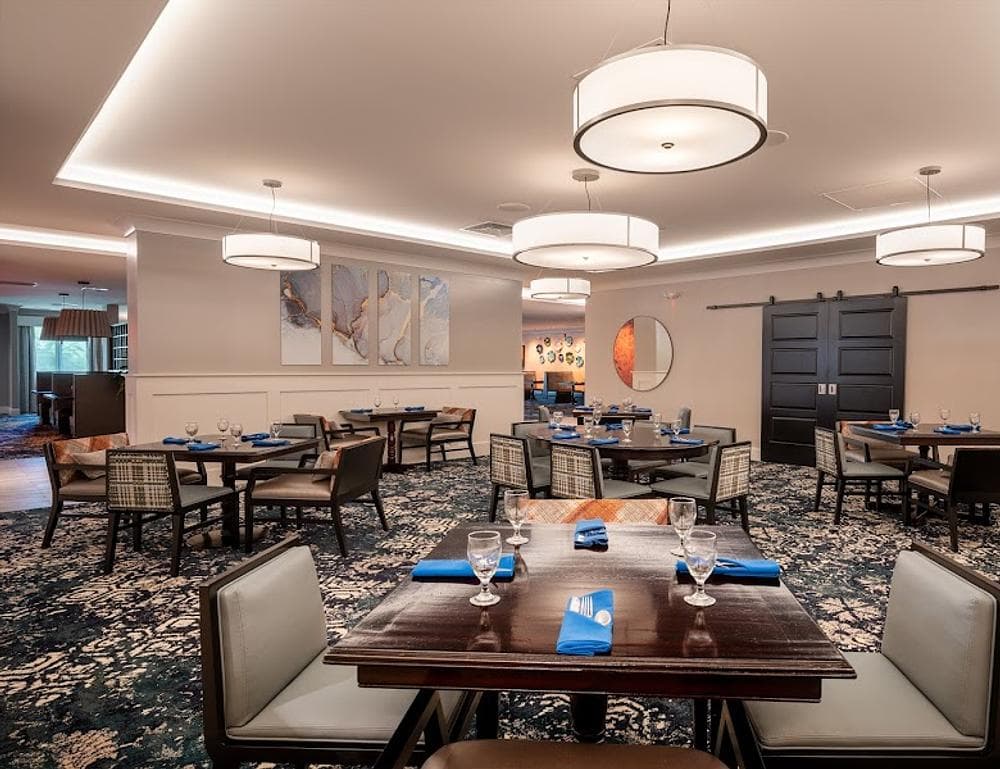 Mr. D's Restaurant & Lounge