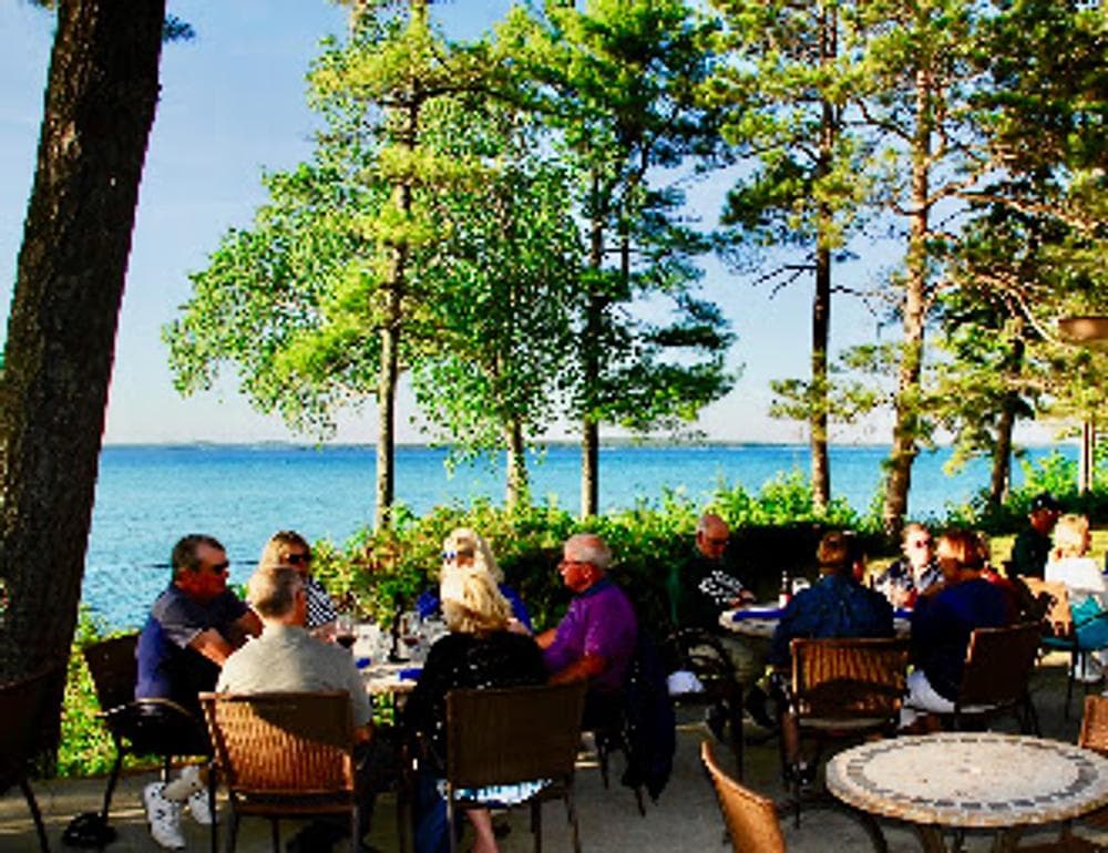 Sunset Restaurant At Beaver Island Lodge