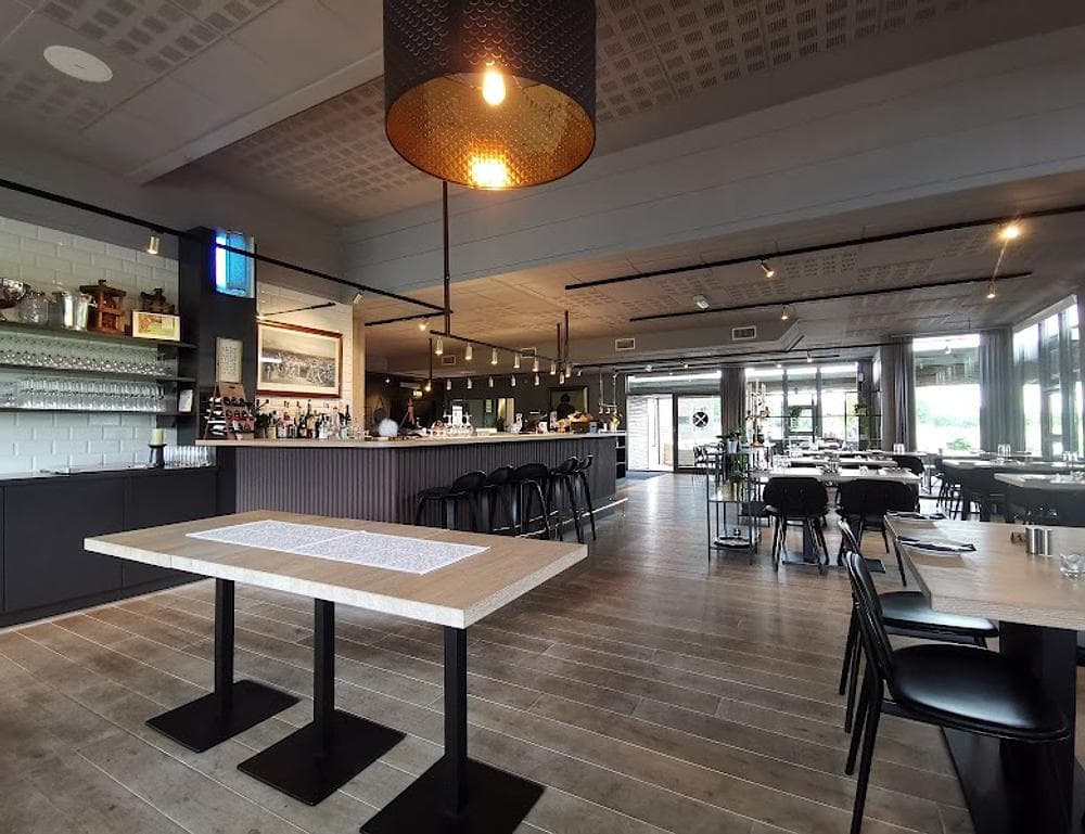 Sola Bistro