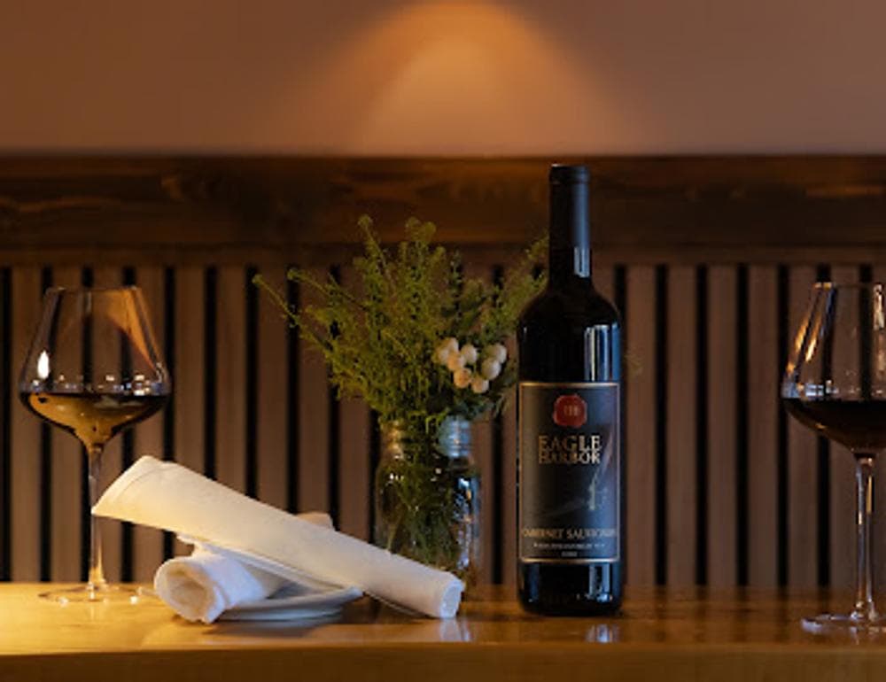 The Lounge at d'Vine Bistro