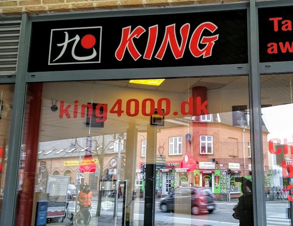 King Running Sushi & Wok