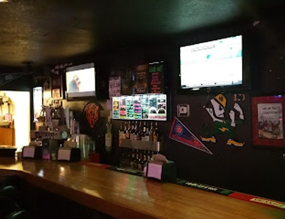 Danny's Sports Bar & Pizza