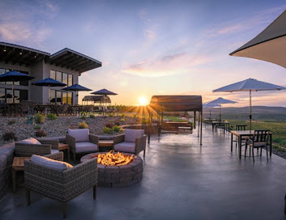 Lone Point Cellars