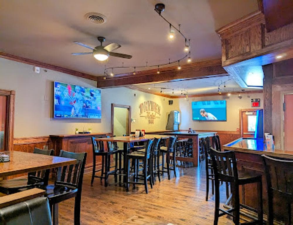 Dryden Hotel Bar & Grill
