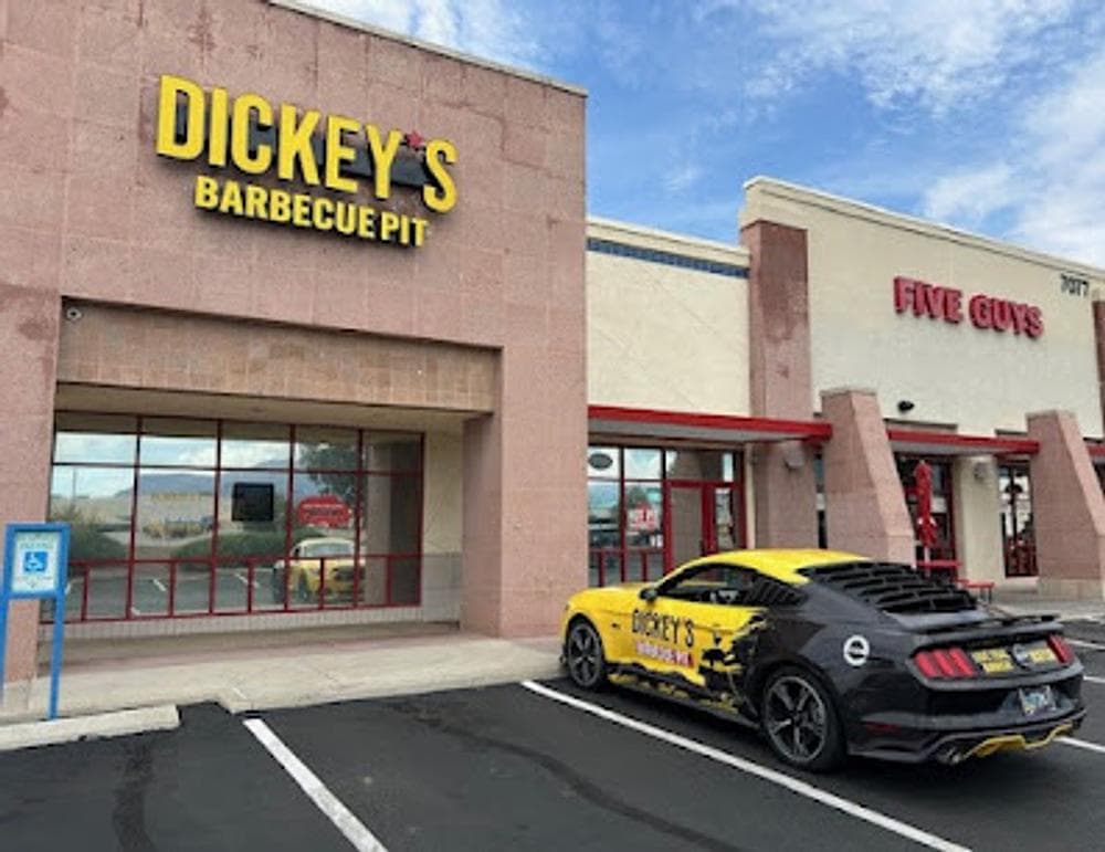 Dickey's Barbecue Pit