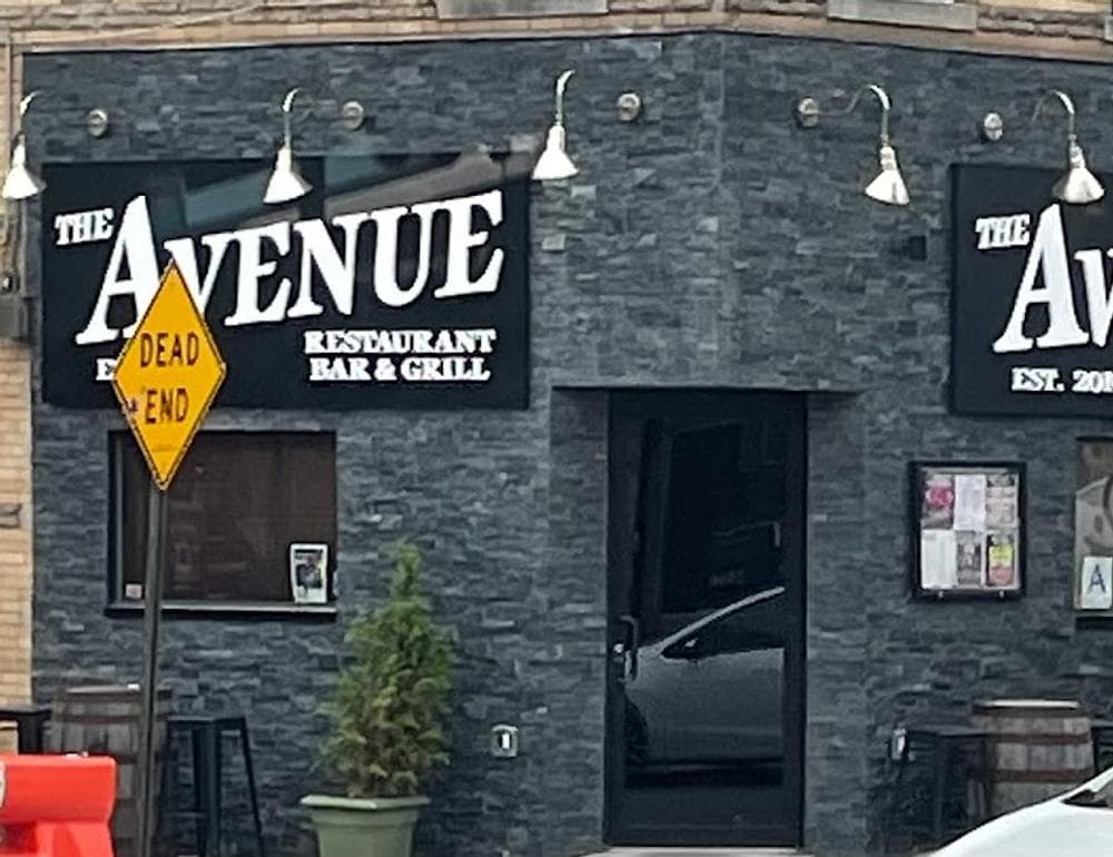 The Avenue Restaurant & Bar