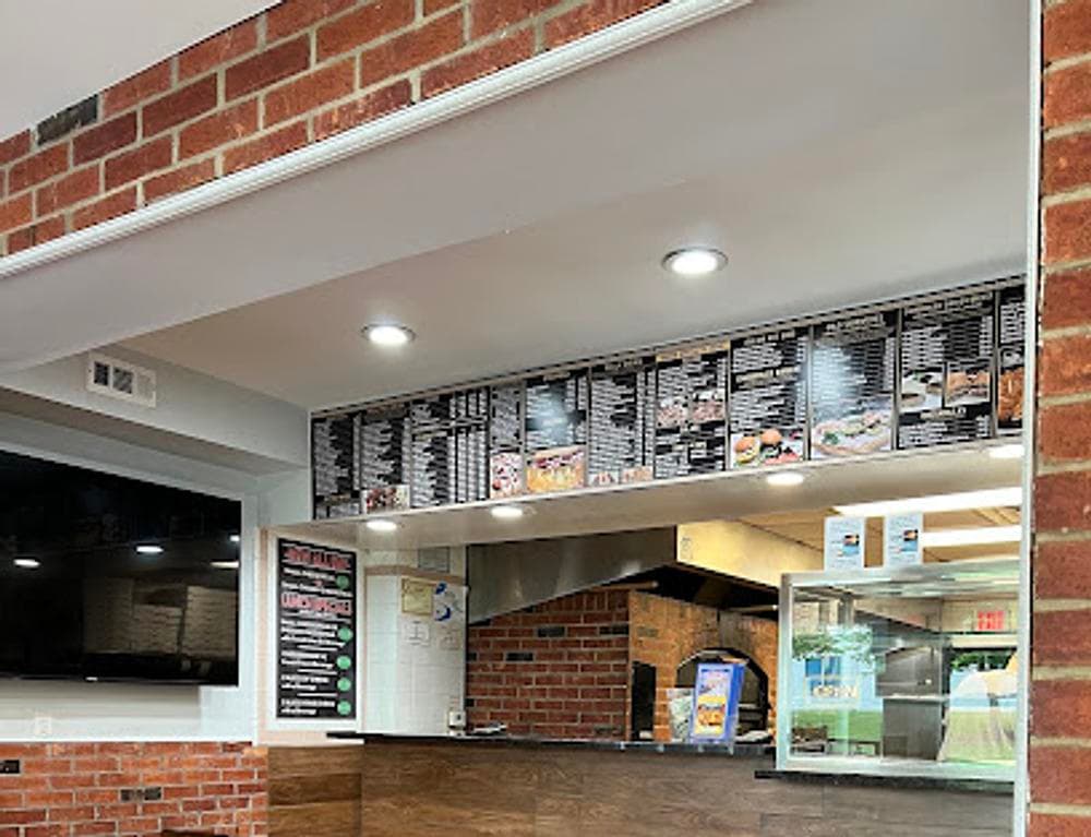 Luciani's Brick Oven Pizzeria