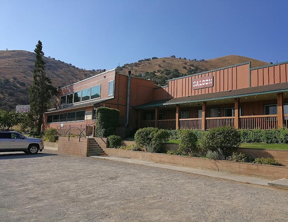 Paradise Cove Lodge