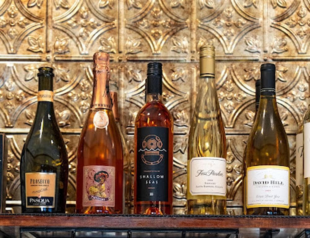 77 Bistro & Wine Bar