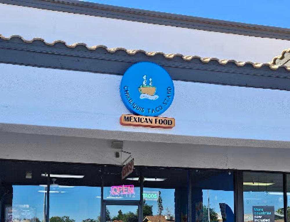Chikiliquis Taco Stand