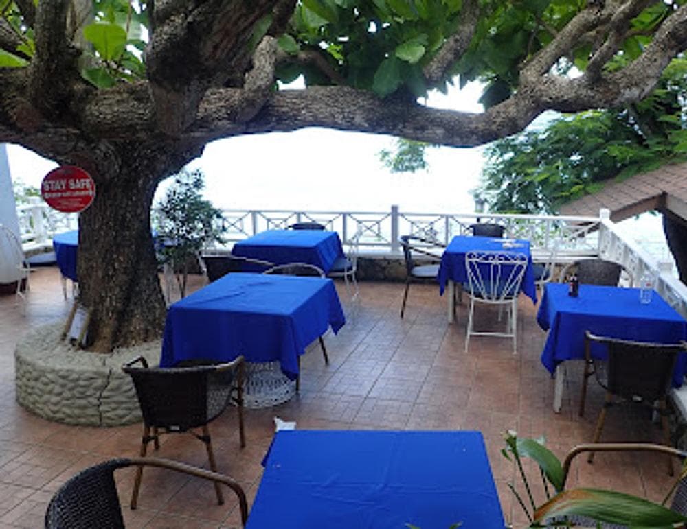 Almond Tree Restaurant
