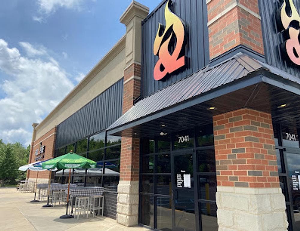 Food & Fire BBQ Taphouse
