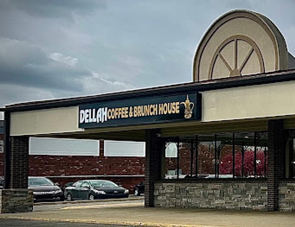 Dellah Coffee & Brunch