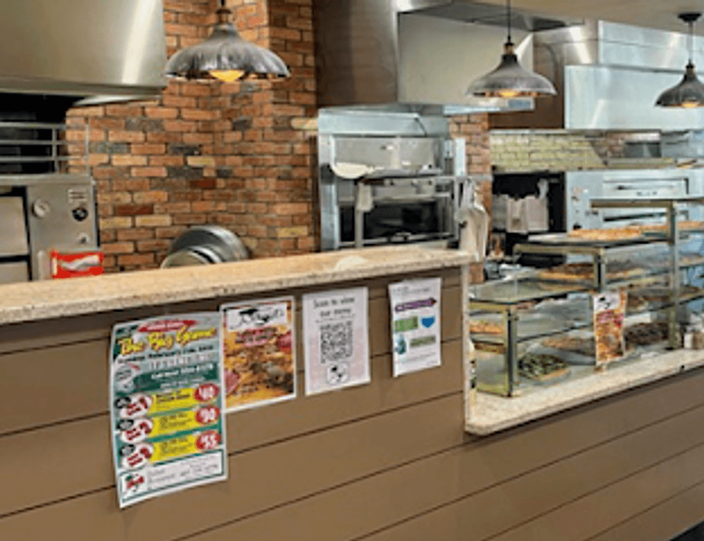 Nina's Pizzeria & Restaurant