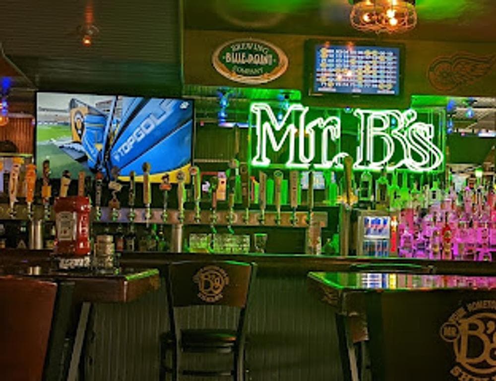 Mr B's Shelby - Bar & Grill