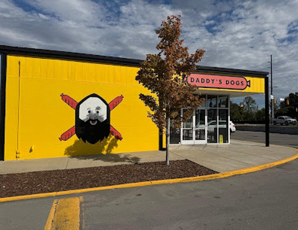 Daddy Dogs Madison | Gourmet Nashville Hot Dogs