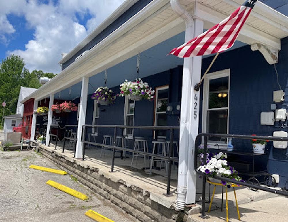 Backroads Bar & Grill