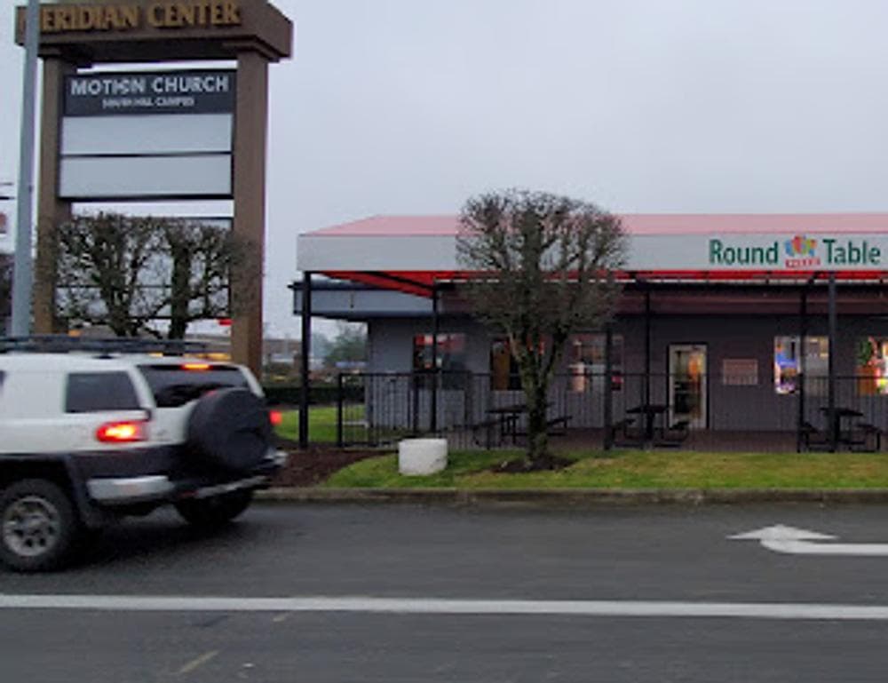 Round Table Pizza