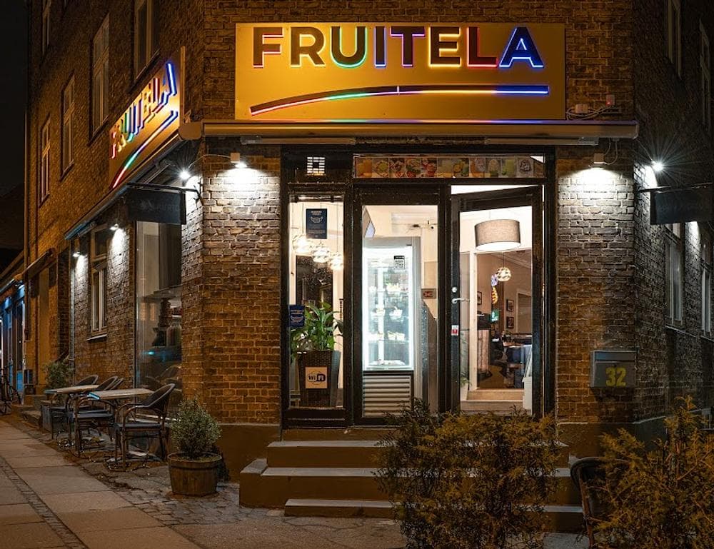 Fruitela