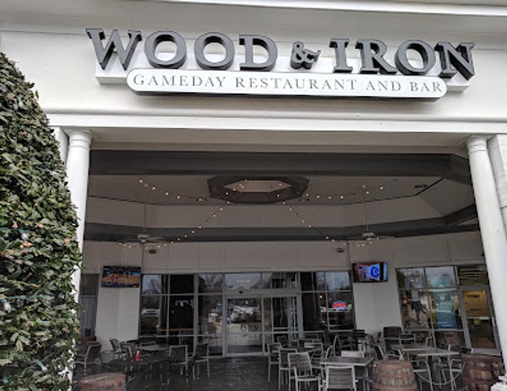 Wood and Iron Gastropub
