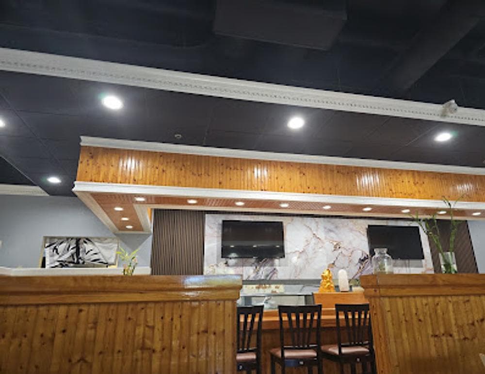 Zushirito - Sushi, Thai & Vietnamese