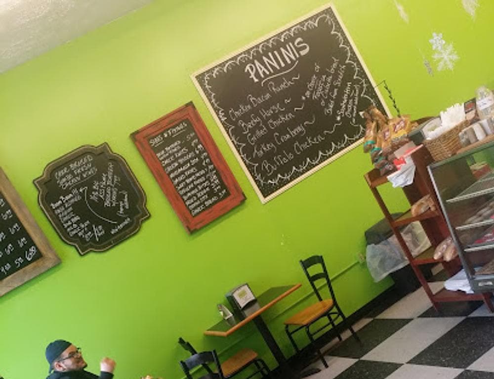 Damiano's Eatery - Pizza