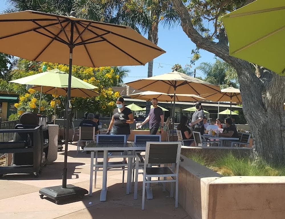 Waypoint Café | Camarillo Airport
