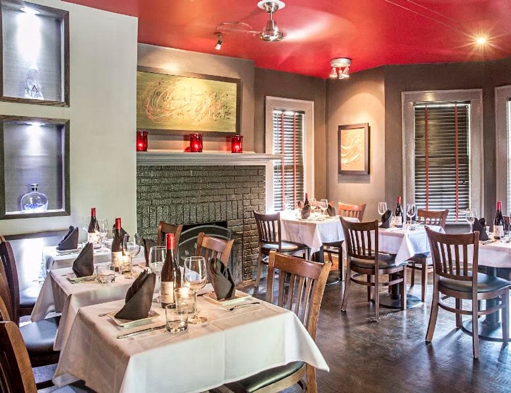 Divan Restaurant & Bar