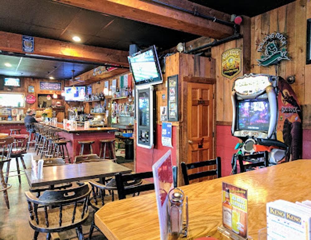 Rose Garden Restaurant & Pub