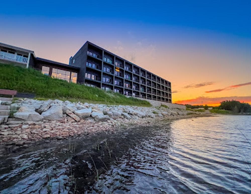 Terrace Bay Hotel