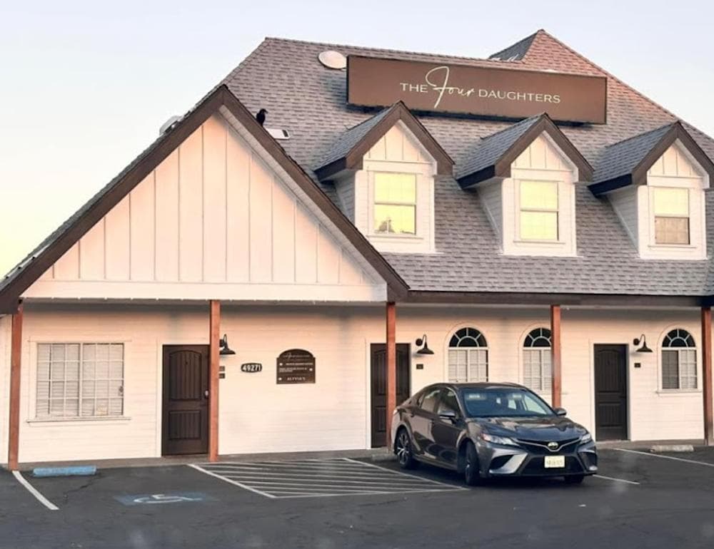 The Four Daughters Inn