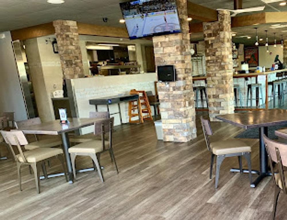 De Leon's Taco & Bar