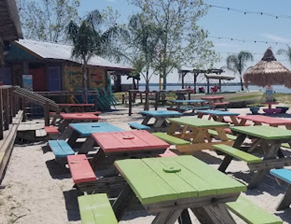 Dockside Restaurant & Tiki Bar