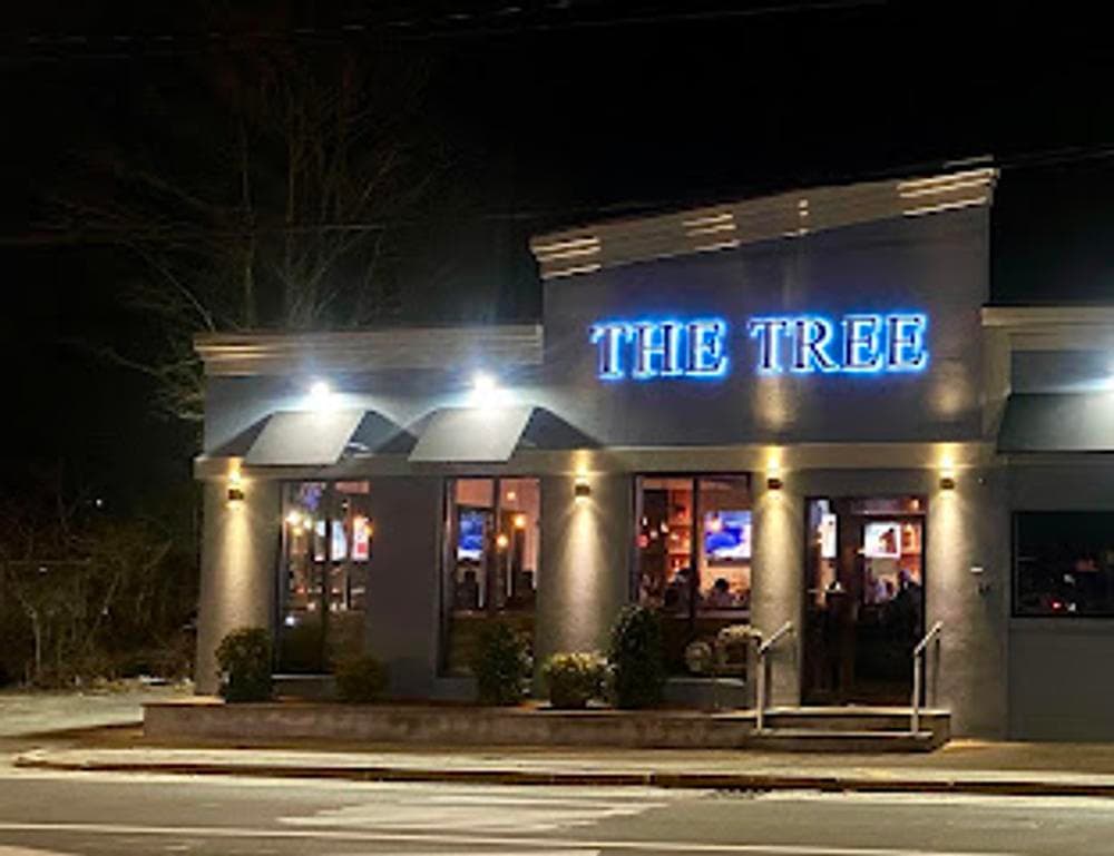 The Tree Bar and Lounge