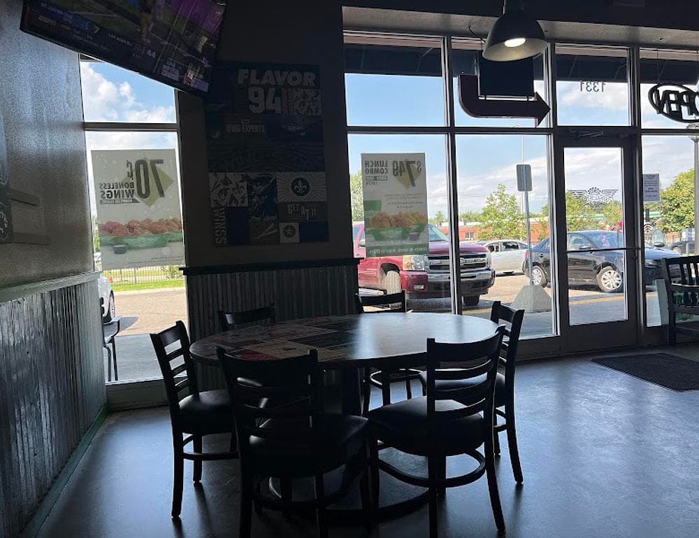 Wingstop Detroit - 8 Mile Rd