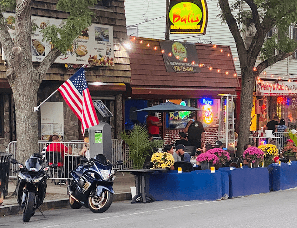 Balis Malayas - Dominican Restaurant