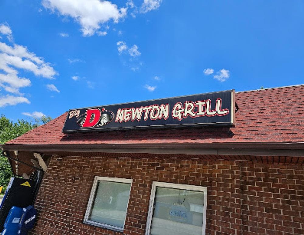 Big D's Newton Grill