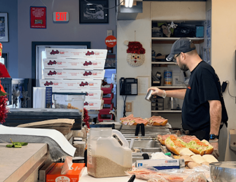 Lee's Hoagie House - Horsham