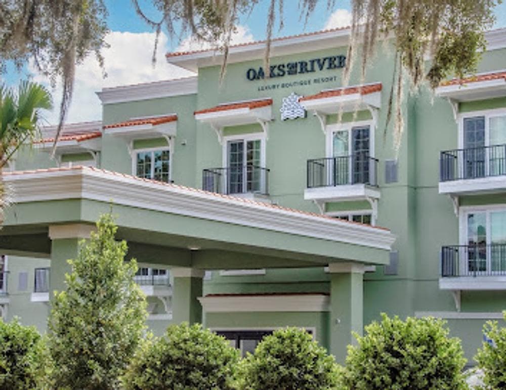 Oaks on the River Boutique Hotel