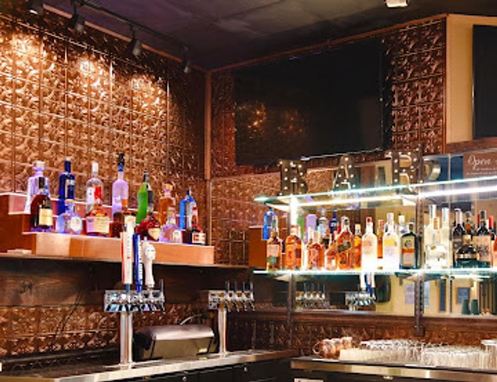 Sam's Grill & Bar