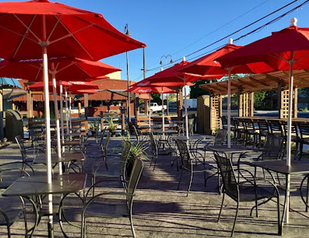 Lakeside Bistro
