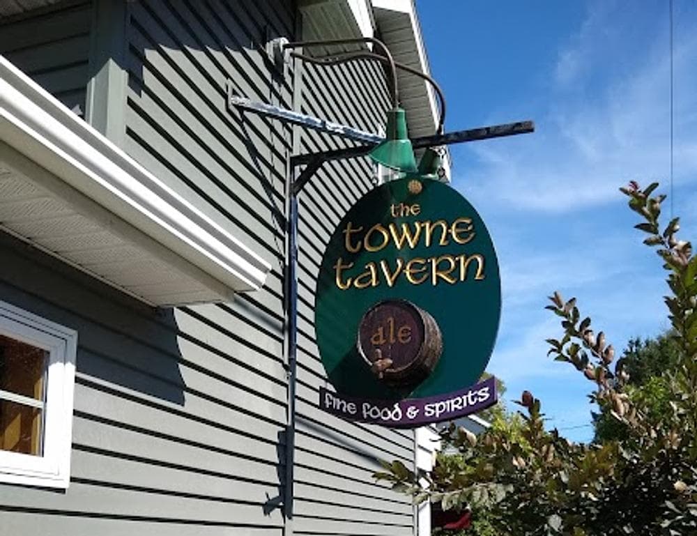 The Towne Tavern