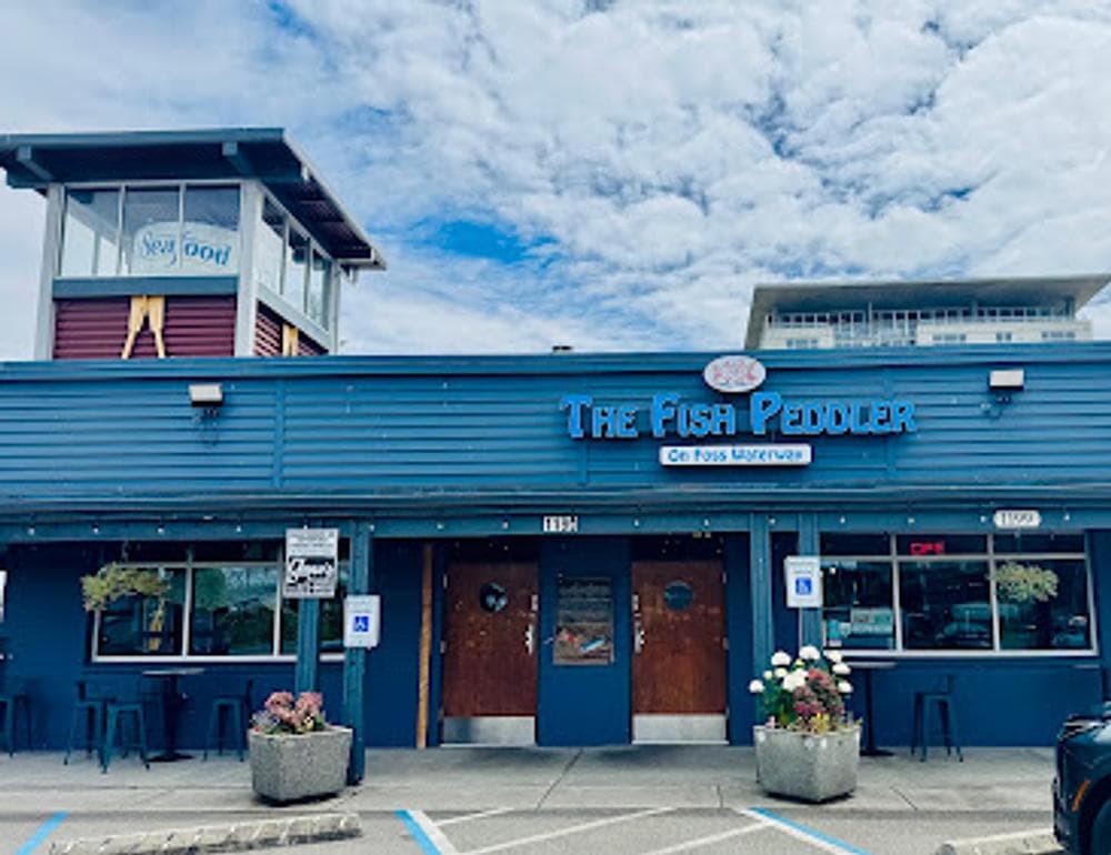 The Fish Peddler Restaurant