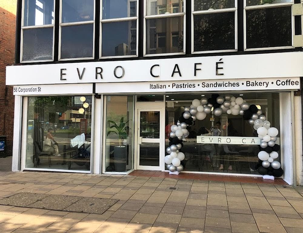 WARUNG by Evro Cafe