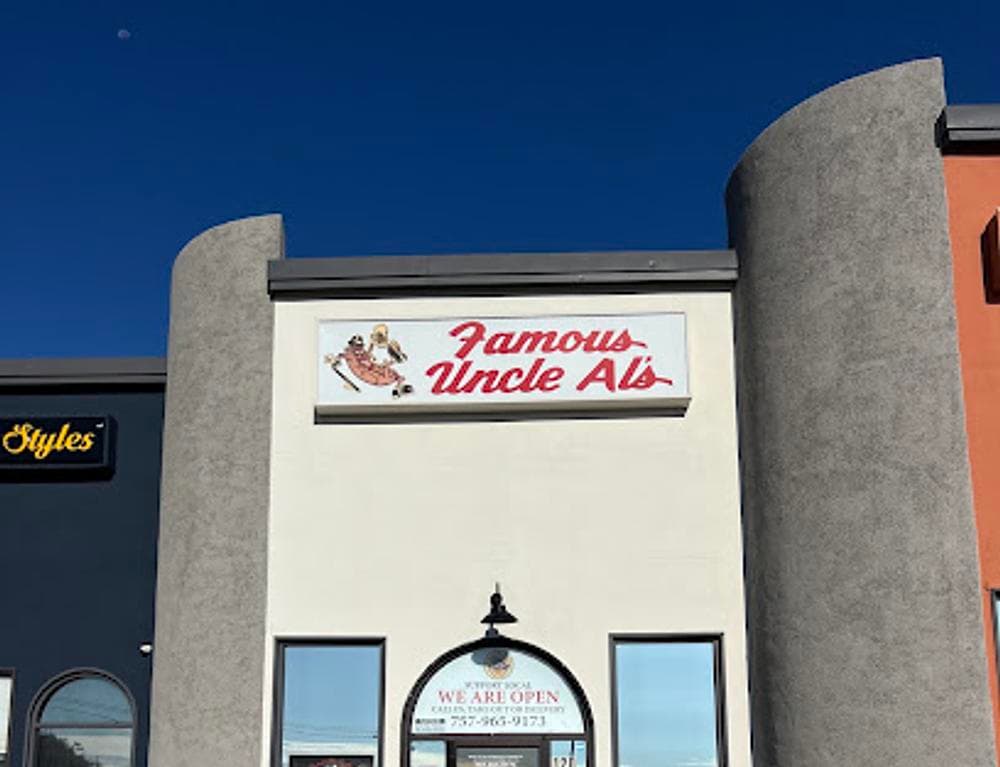 Famous Uncle Al's Dog House
