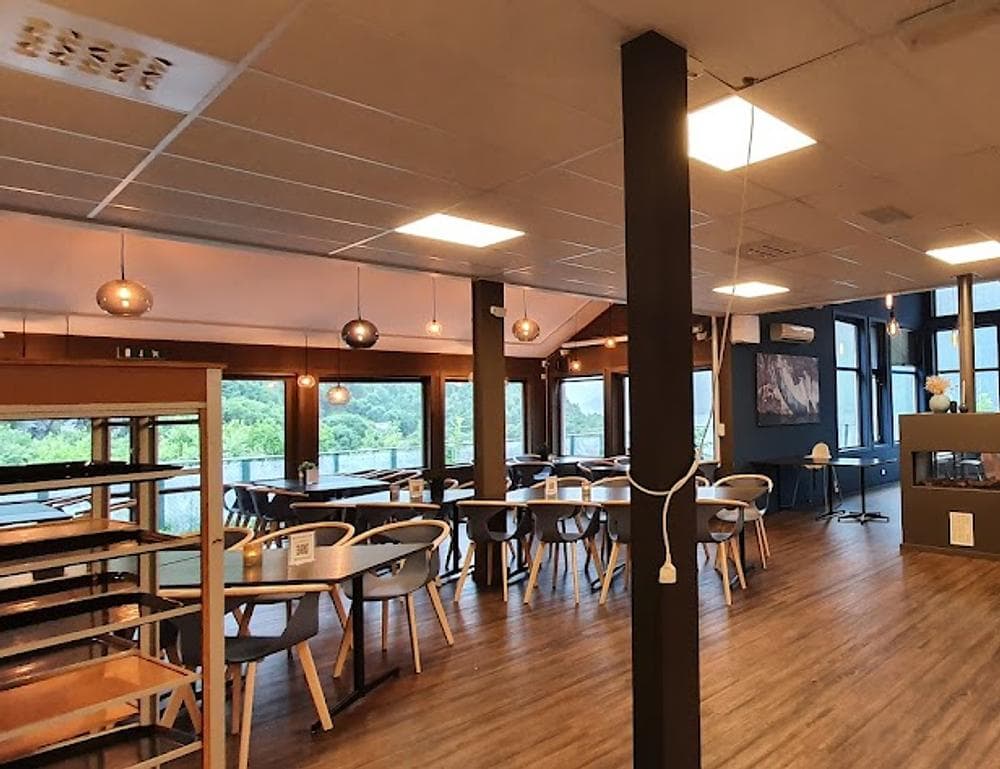Åkrafjordtunet Restaurant