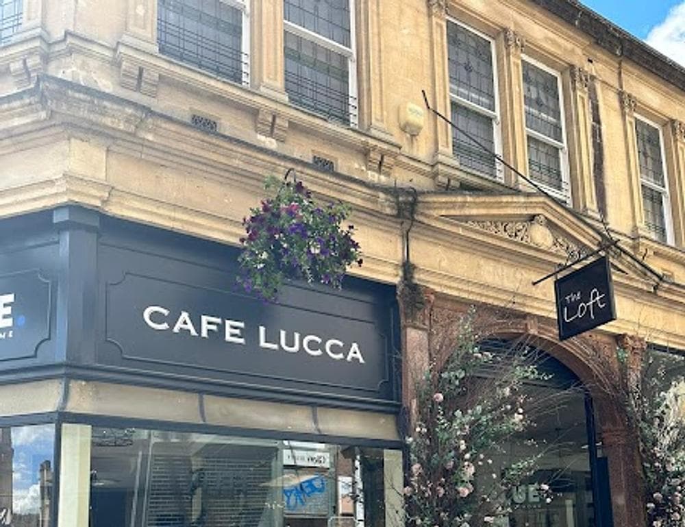 Cafe Lucca