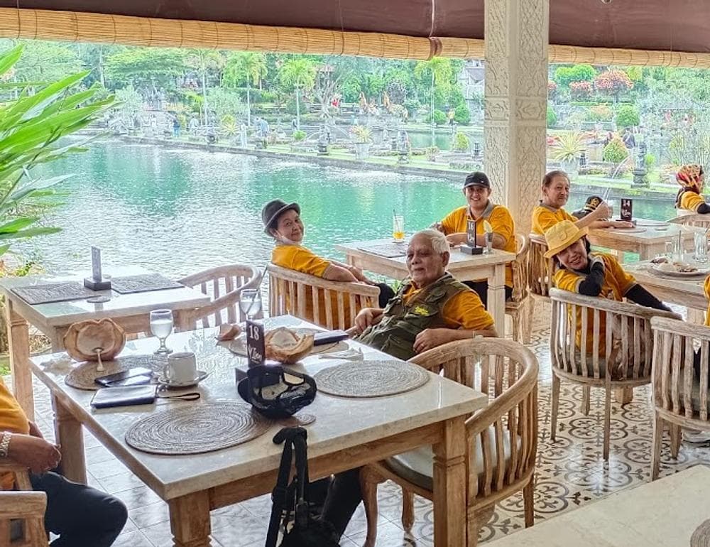 Isen Cafe & Kedai
