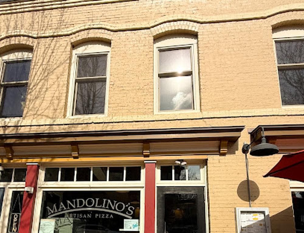 Mandolino's Artisan Pizza