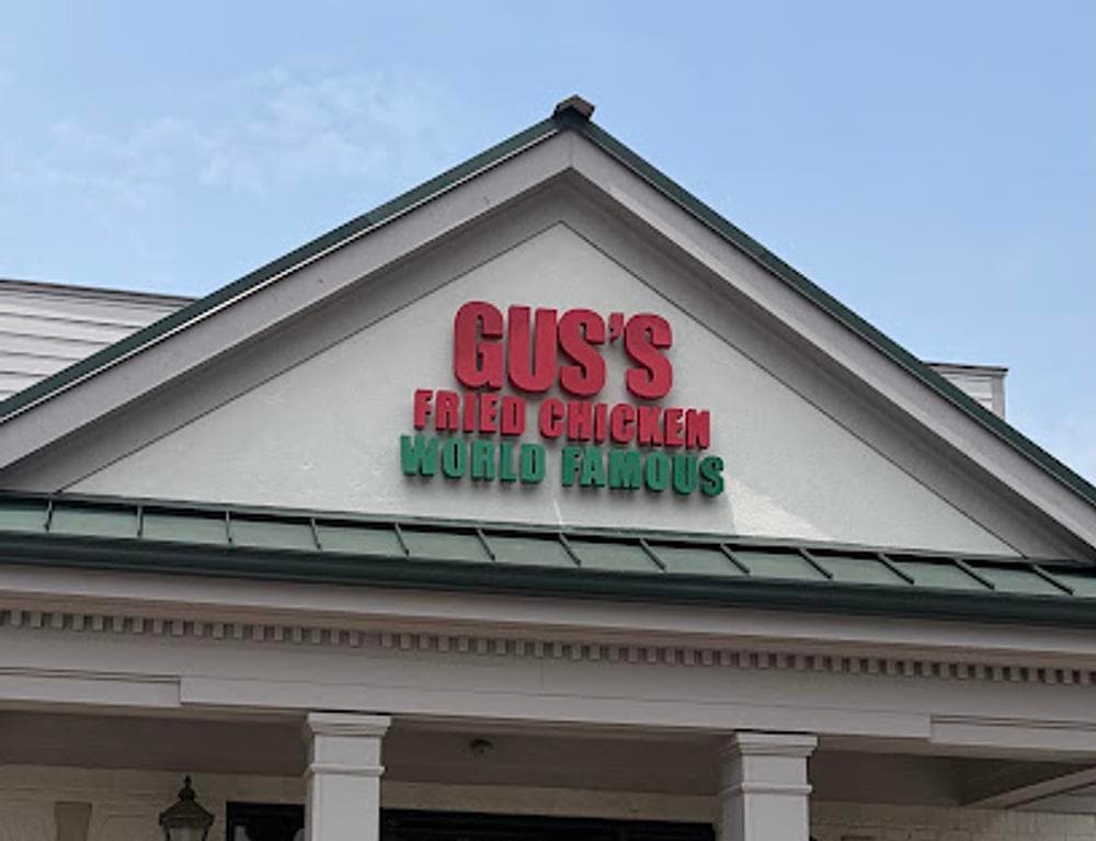 Gus's World Famous Fried Chicken